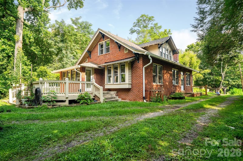 76 Starnes Cove Rd, Asheville, NC 28806