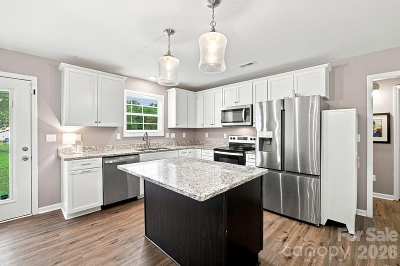 1879 Jetton Dr, Vale, NC 28168