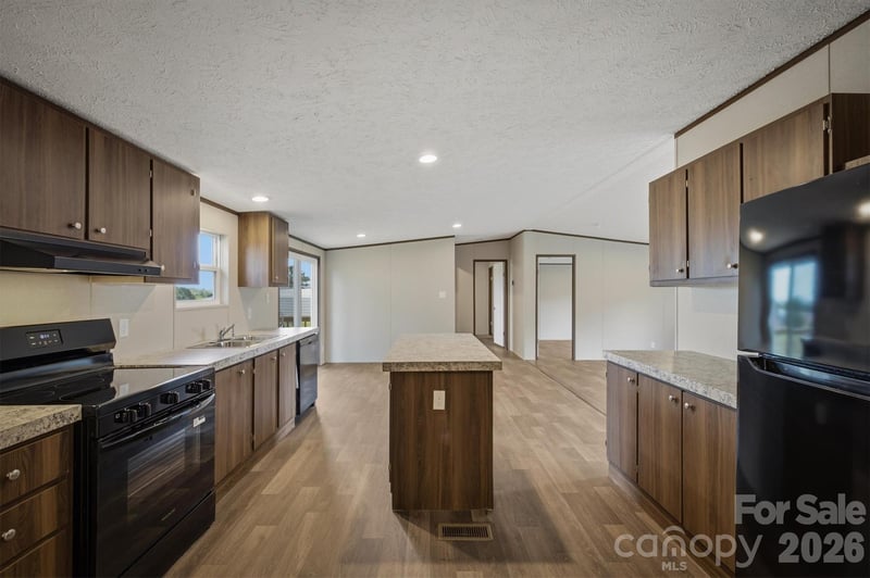 1874 Mesa Dr, Vale, NC 28168