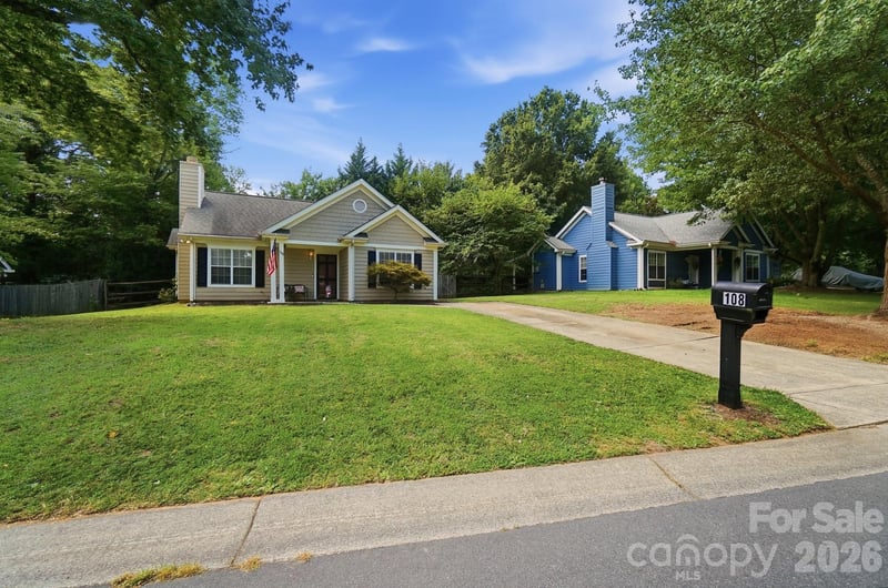 108 Fox Glove Dr, Mooresville, NC 28115