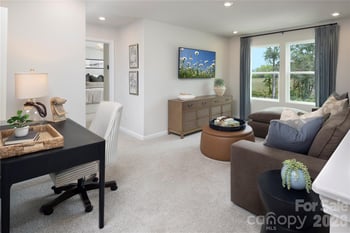 1356 Vibrant Rd, Charlotte, NC 28215