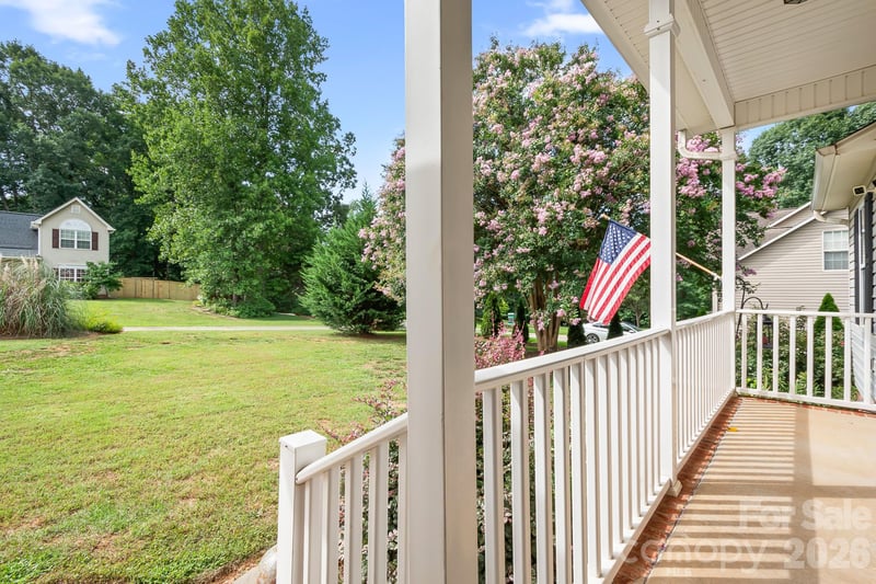 138 Valley Glen Dr, Troutman, NC 28166