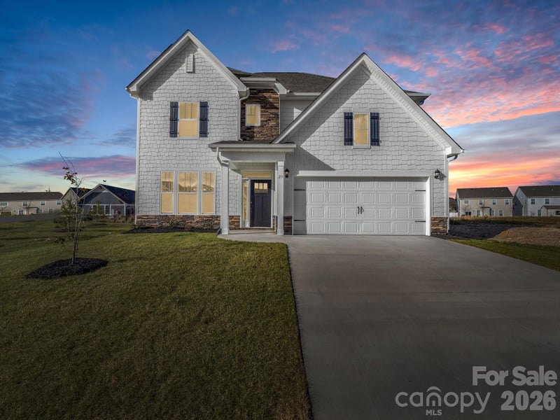 23 Silverthorne Ct, Hendersonville, NC 28792