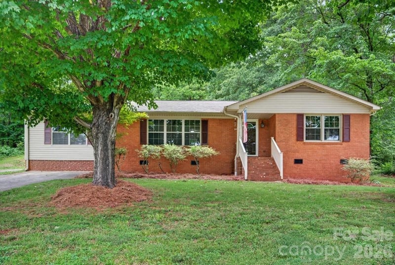 101 Main St, Mount Pleasant, NC 28124