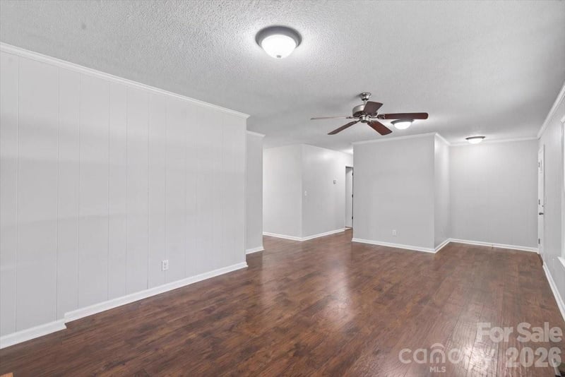 101 N Main St, Mount Pleasant, NC 28124