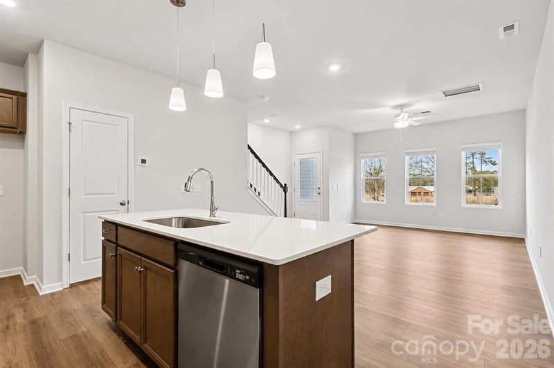 4750 Lakeview Rd, Charlotte, NC 28216