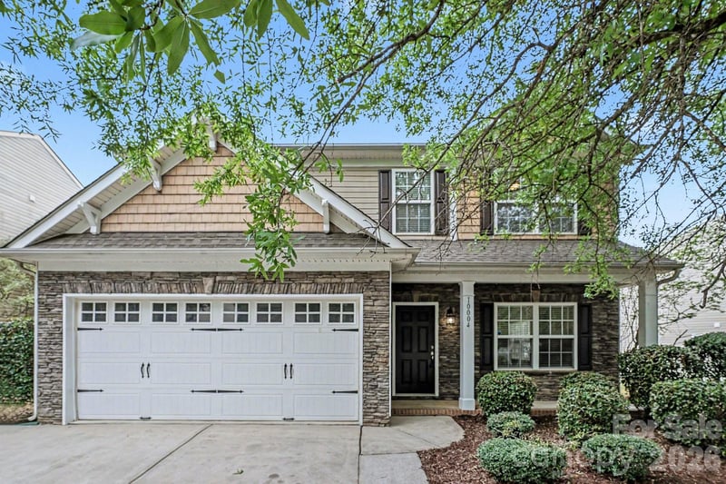 10004 Barrands Ln, Charlotte, NC 28278