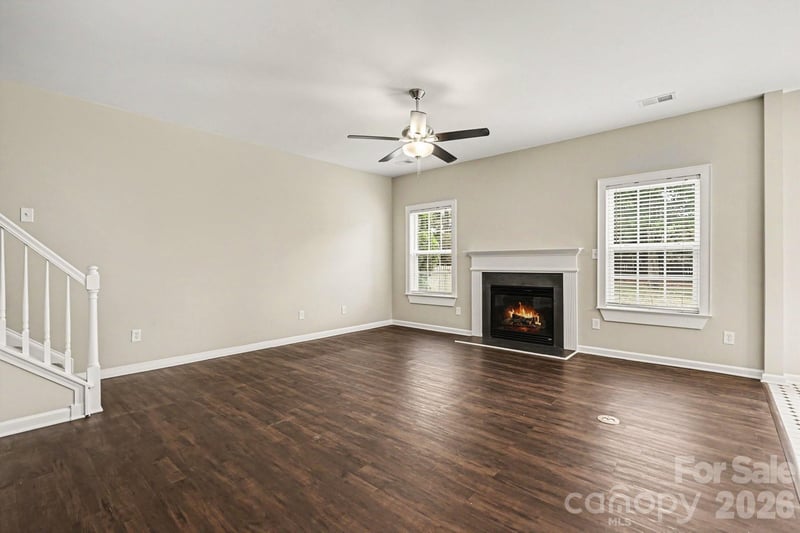 10004 Barrands Ln, Charlotte, NC 28278