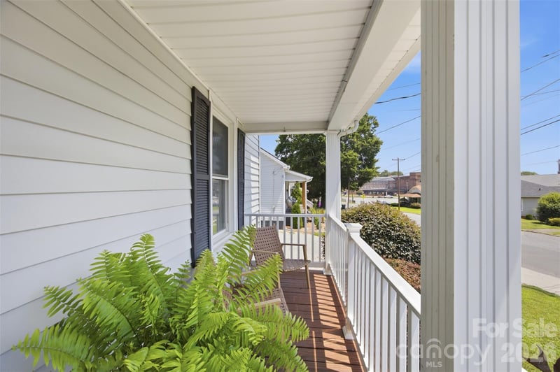 114 York Ave, Kannapolis, NC 28083