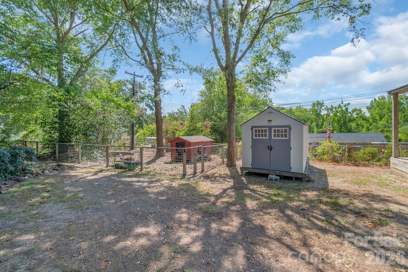 207 Park Dr, Kershaw, SC 29067
