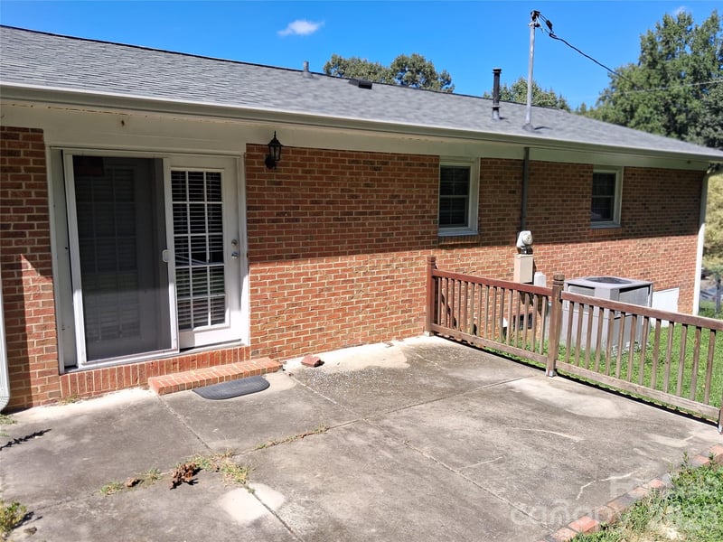 394 Efird St, Gastonia, NC 28154