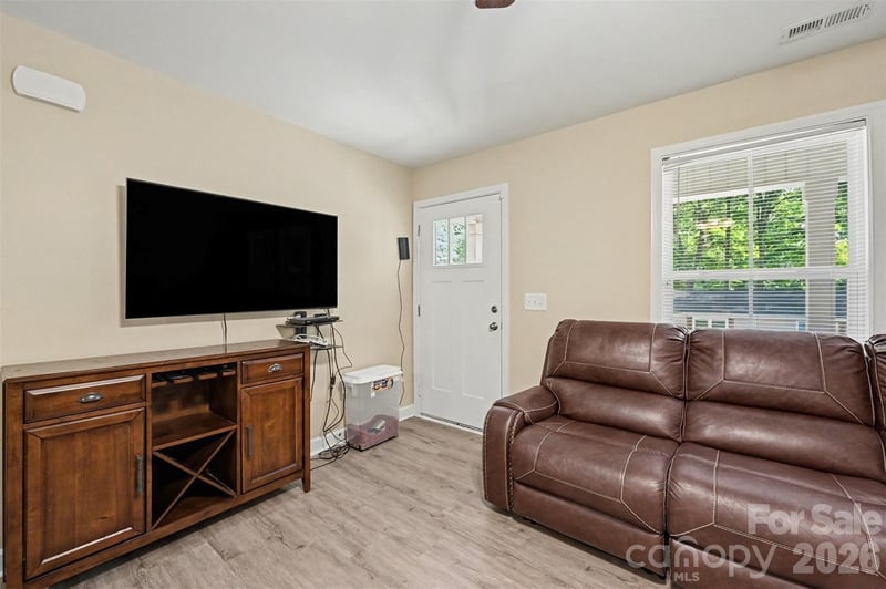 914 Brandon St, Gastonia, NC 28052