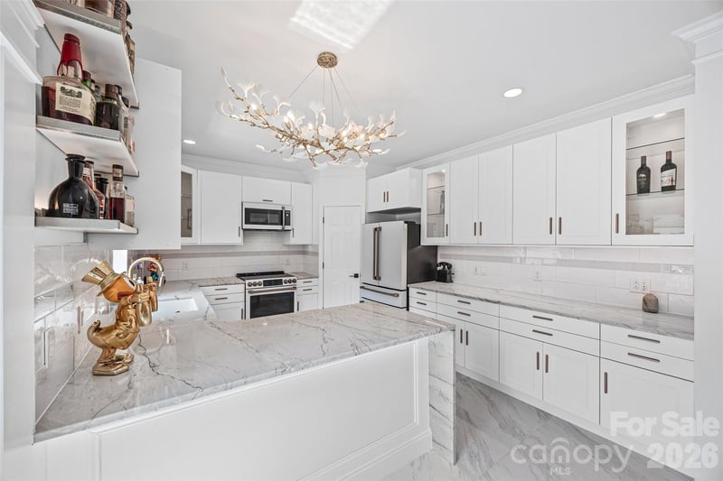 9827 Potter Rd, Matthews, NC 28104