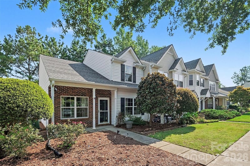 6142 Warrior Ave, Fort Mill, SC 29707