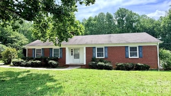 2808 28th St, Hickory, NC 28601