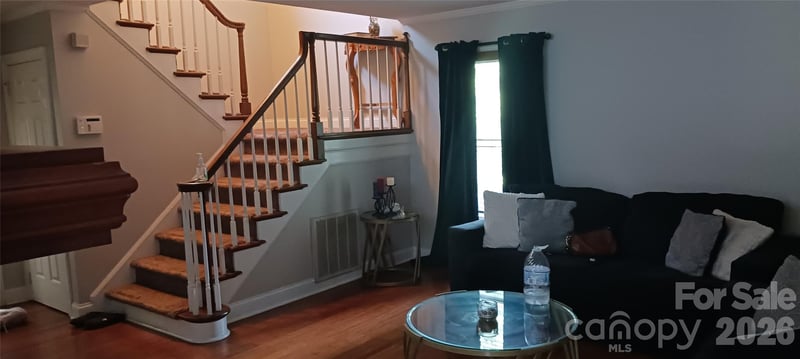 825 Raleigh Ct, Gastonia, NC 28054