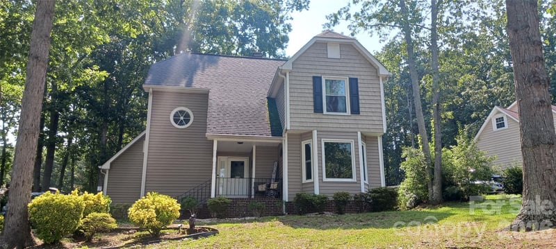 825 Raleigh Ct, Gastonia, NC 28054