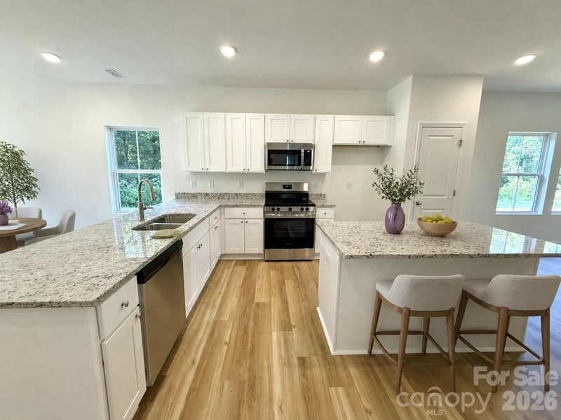 307 W 13th St, Kannapolis, NC 28081