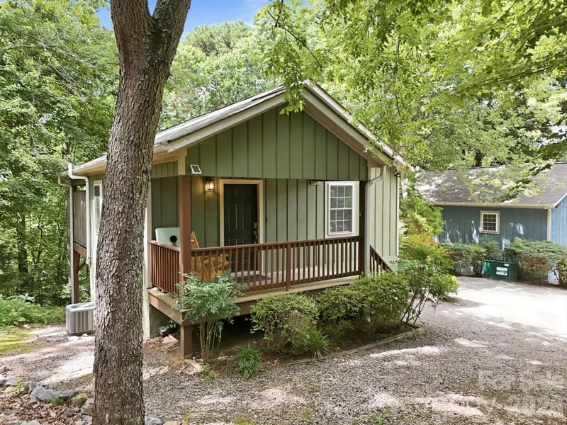 Brown Rd, Asheville, NC 28806