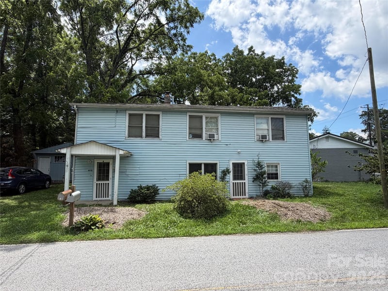 401 Lakeside Dr, Hendersonville, NC 28739