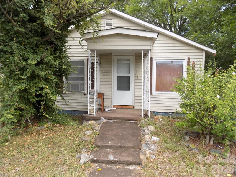 604 Harrison Ave, Gastonia, NC 28052