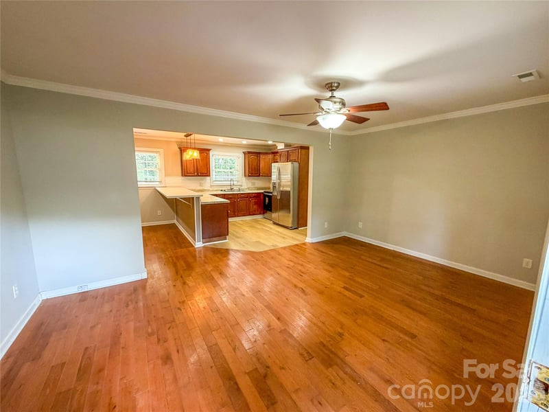 130 Powder Horn Rd, Mooresville, NC 28115