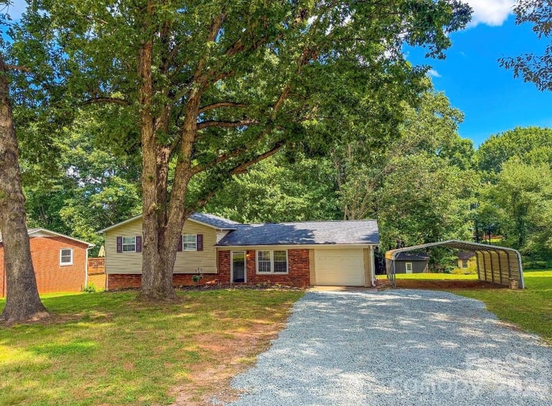 130 Powder Horn Rd, Mooresville, NC 28115