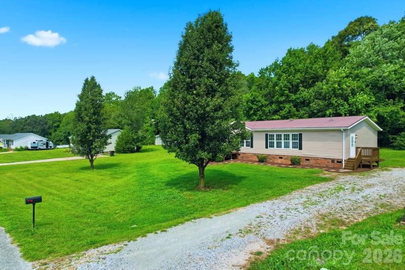 1006 Canada Dr, Dallas, NC 28034