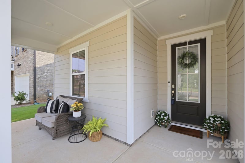 8226 Franklin Trail St, Charlotte, NC 28227
