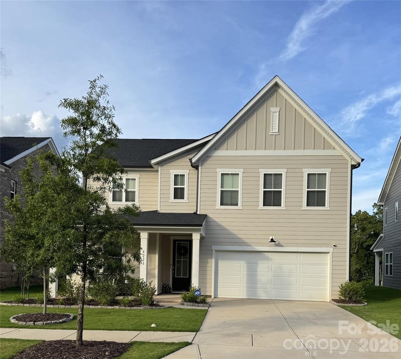 8226 Franklin Trail St, Charlotte, NC 28227