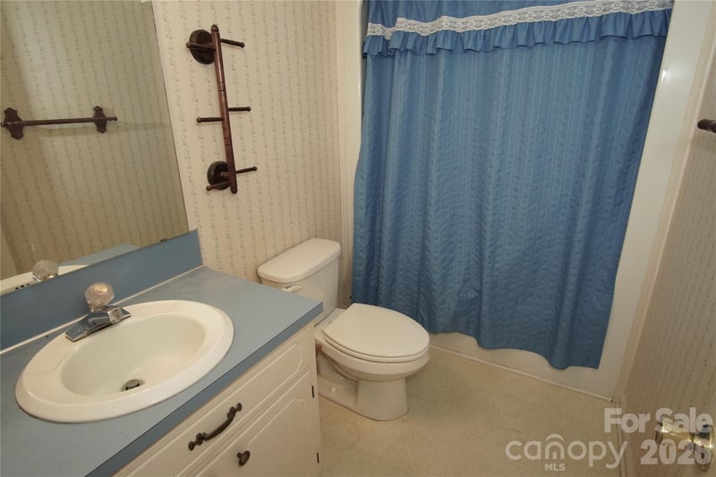 1534 Daybreak Ridge Rd, Kannapolis, NC 28081