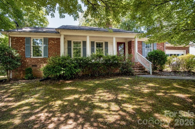 1534 Daybreak Ridge Rd, Kannapolis, NC 28081
