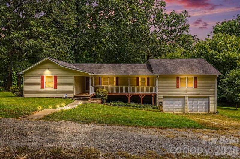 3608 Cowboy Ln, Charlotte, NC 28216