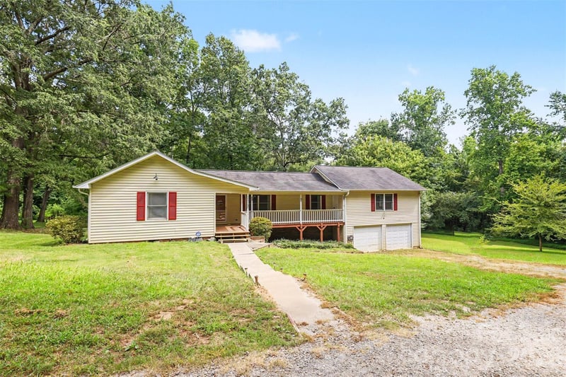 3608 Cowboy Ln, Charlotte, NC 28216