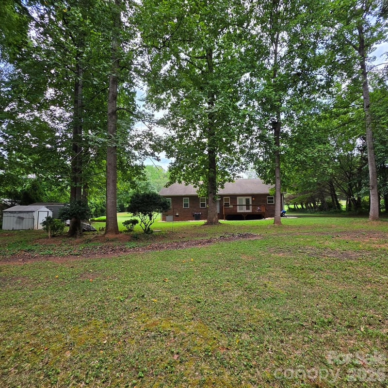 3402 Danial St, Conover, NC 28613
