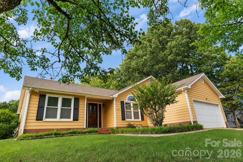 11513 Waterflower Ln, Charlotte, NC 28262