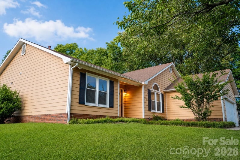 11513 Waterflower Ln, Charlotte, NC 28262