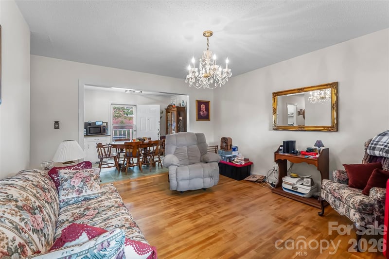 315 Windwood Dr, Bessemer City, NC 28016