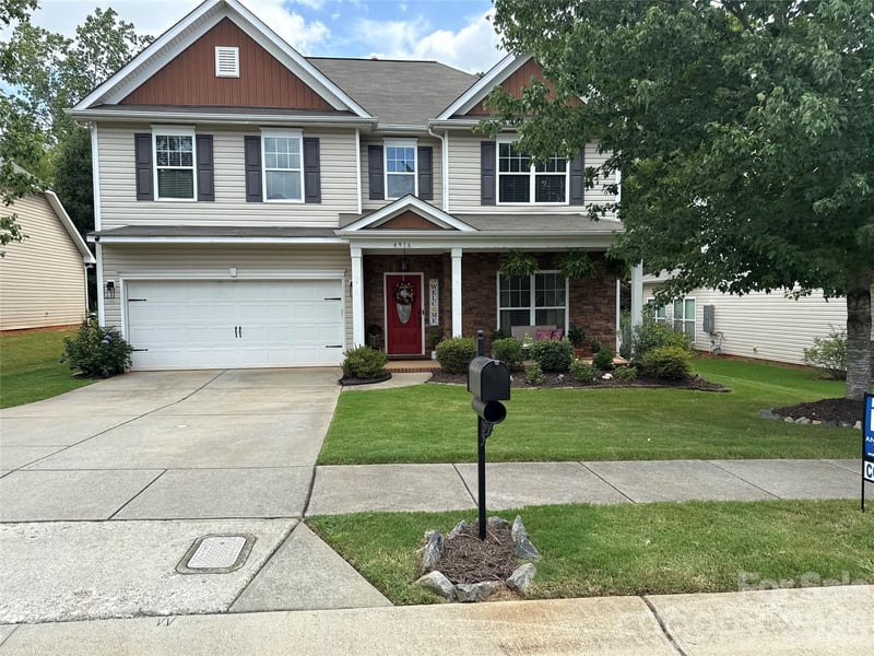 4916 Elementary View Dr, Charlotte, NC 28269