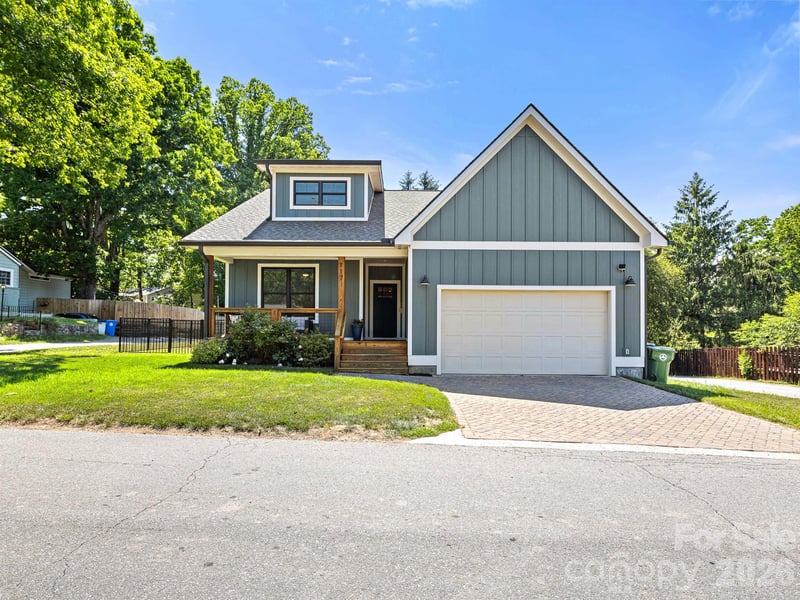 117 Dangerfield Ct, Asheville, NC 28806