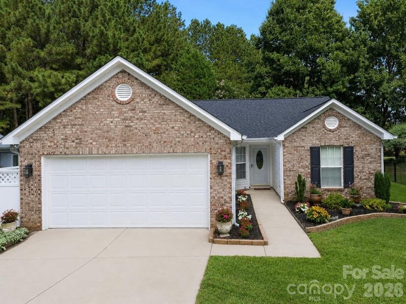 212 Chestnut Ave, Tega Cay, SC 29708