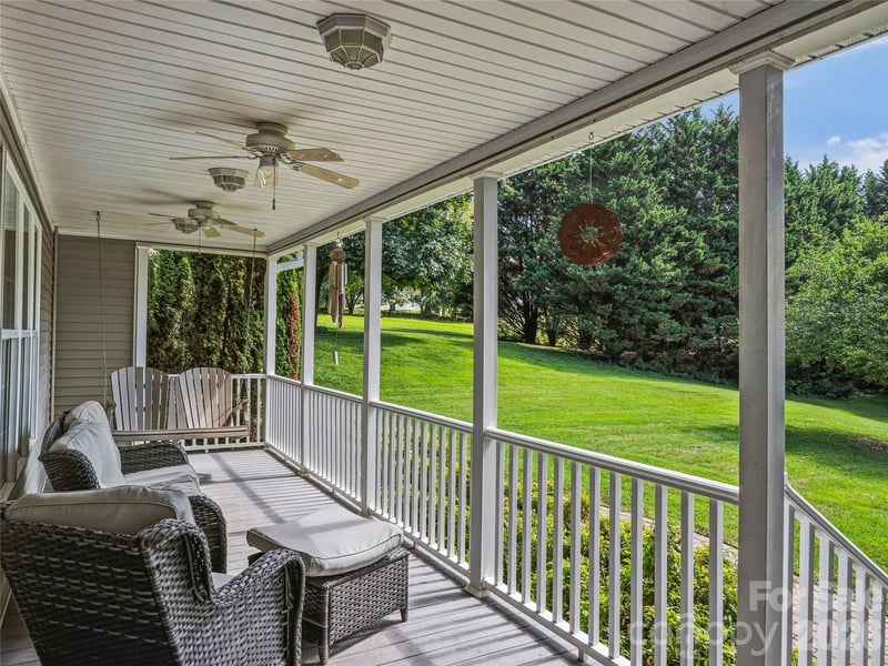 1082 Main St, Mars Hill, NC 28754