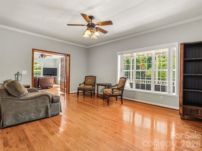 1082 Main St, Mars Hill, NC 28754