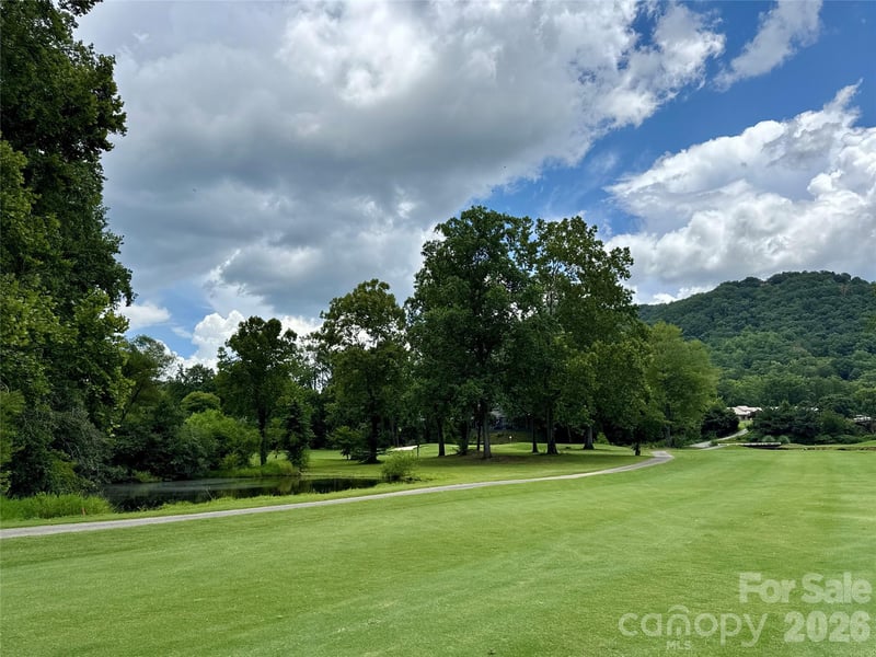 307 Fairway Dr, Lake Lure, NC 28746