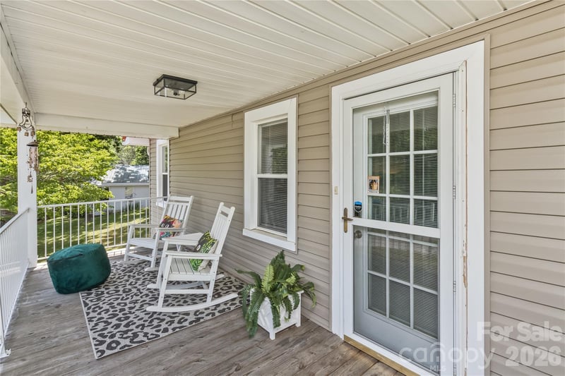 20 Cottage St, Woodfin, NC 28804
