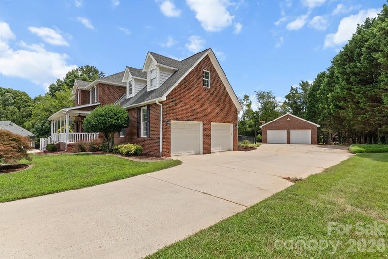 136 Summerchase Ln, Mooresville, NC 28117