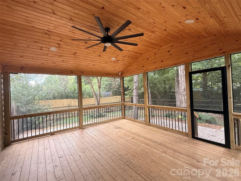 5900 Tillery Dr, Charlotte, NC 28226