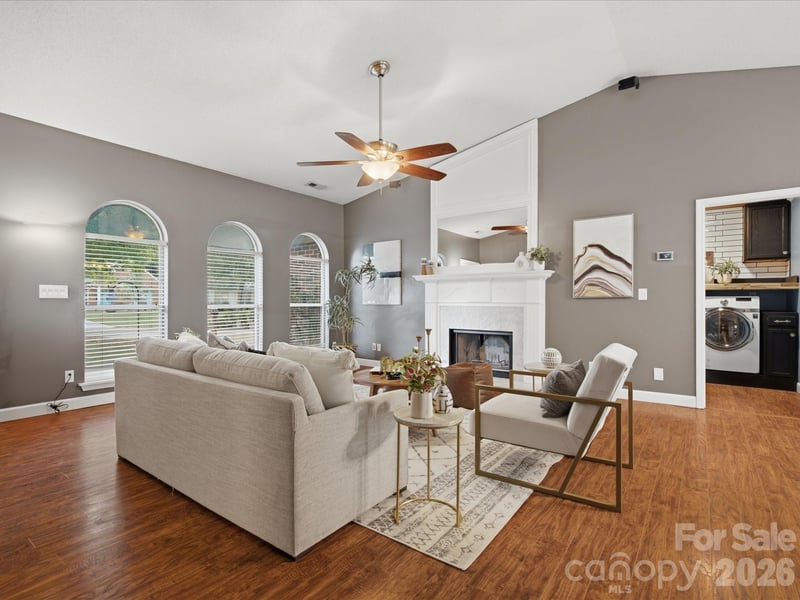 127 Bank Dr, Charlotte, NC 28214