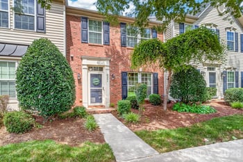 8261 Bridgegate Dr, Huntersville, NC 28078