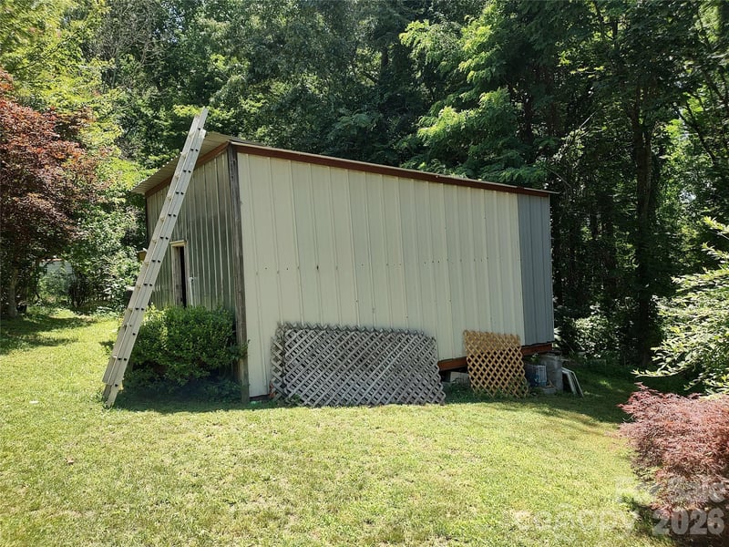 440 Hidden View Rd, Hendersonville, NC 28792